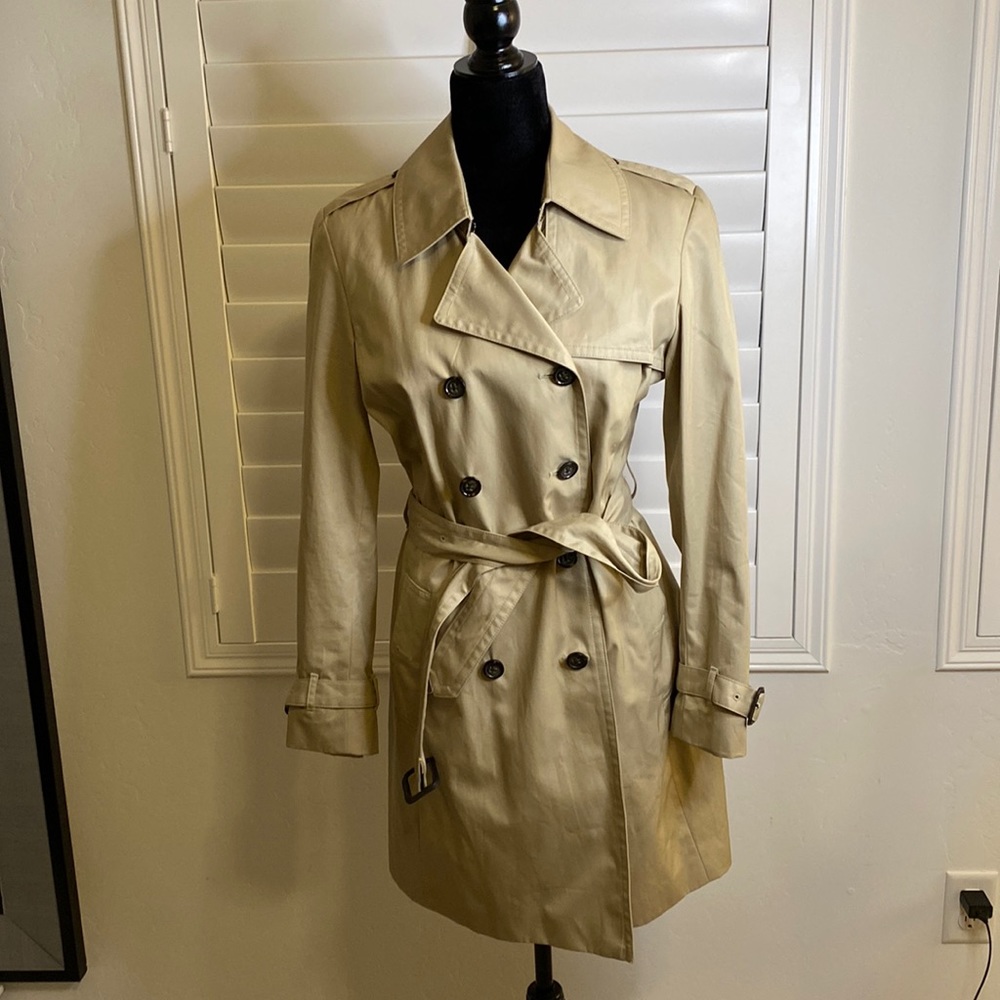 Banana Republic women’s trench-coat. Large petite. Khaki color